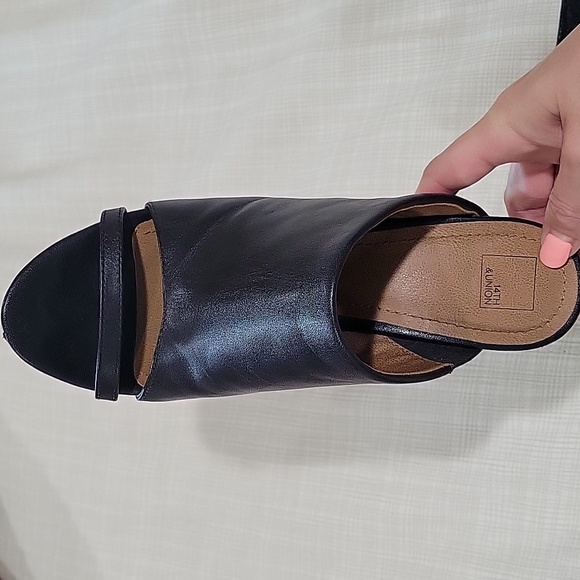 Open toe black leather mule chunky heel sandals - Picture 6 of 10